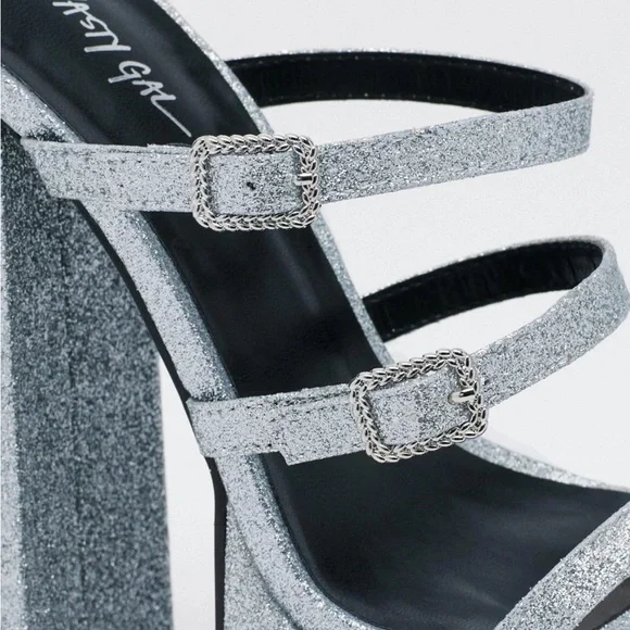 Brand New Nasty Gal Silver Platform Heels SZ 10 - Picture 2 of 9